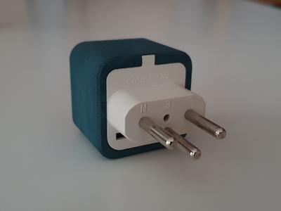 Grounding plug Type J
